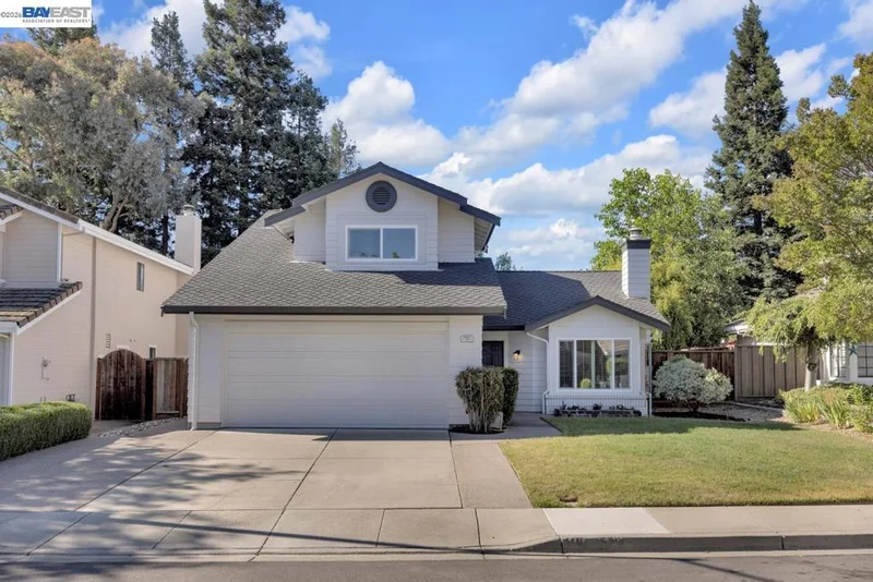 7331 Elmwood Cir photo 2