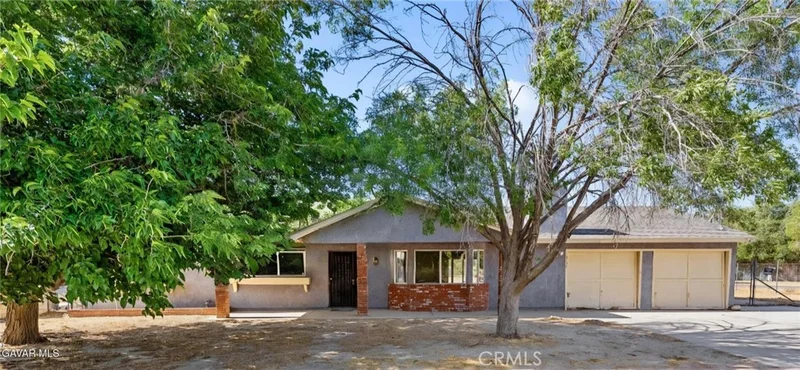 10157 E Avenue R8