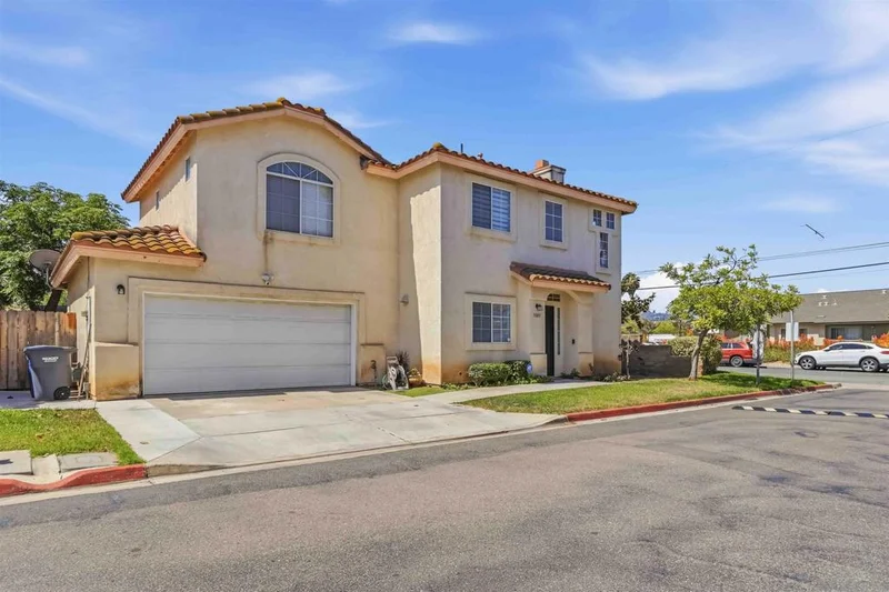 1003 Anza Ct