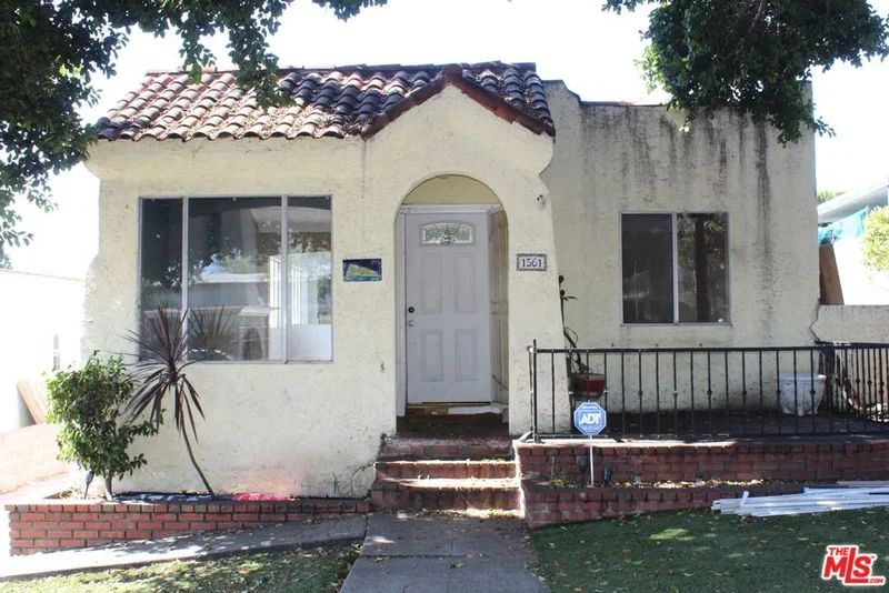 1561 W 7th Street, San Pedro, CA 90732