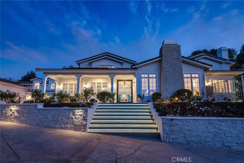 5600 ROUND MEADOW Road