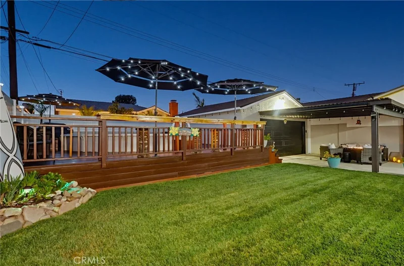 11423 213th, Lakewood, CA 90715