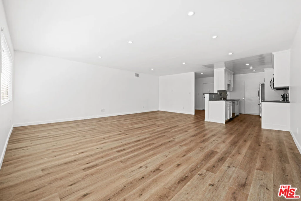 Interior 2