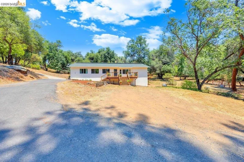 15311 Curtis Cir photo 2