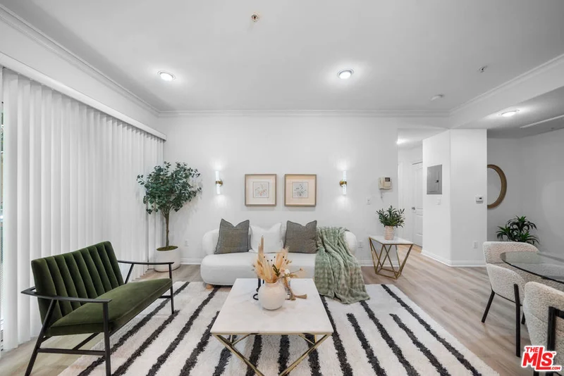 1128 S Serrano Avenue 104