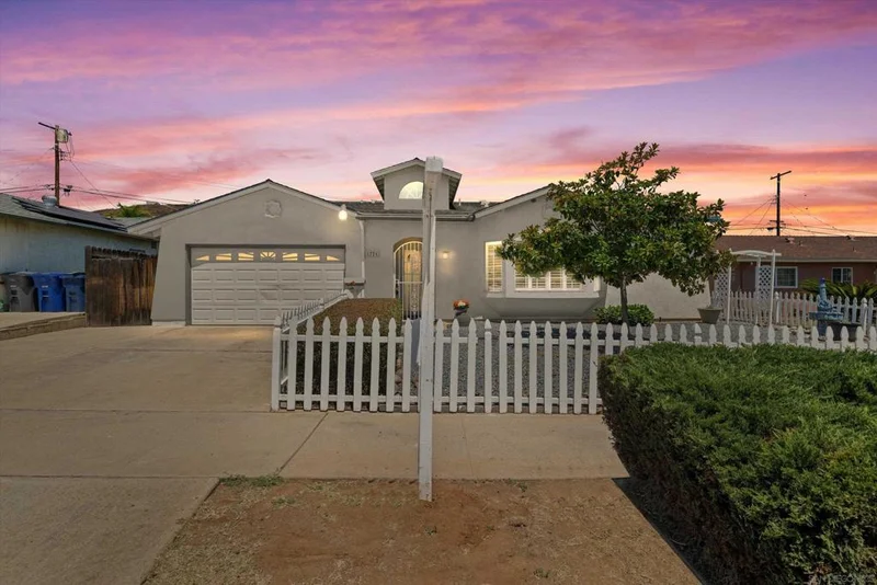 1721 Plumeria Dr., El Cajon, CA 92021