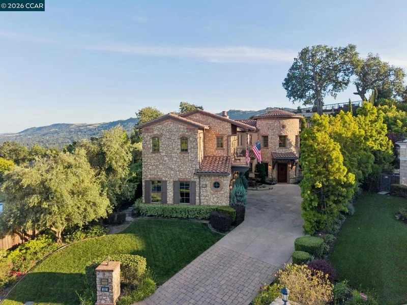 331 Corrie Place