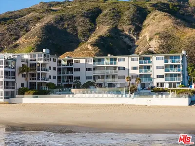 22548 Pacific Coast Highway 408 photo 2