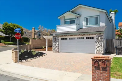1301 Lakeside Lane