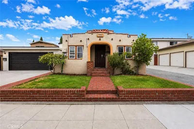 12023 Freeman Avenue
