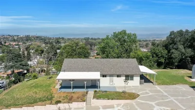 25030 Atwood Boulevard