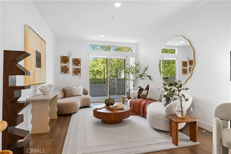 218 N El Molino Avenue 207, Pasadena, CA 91101