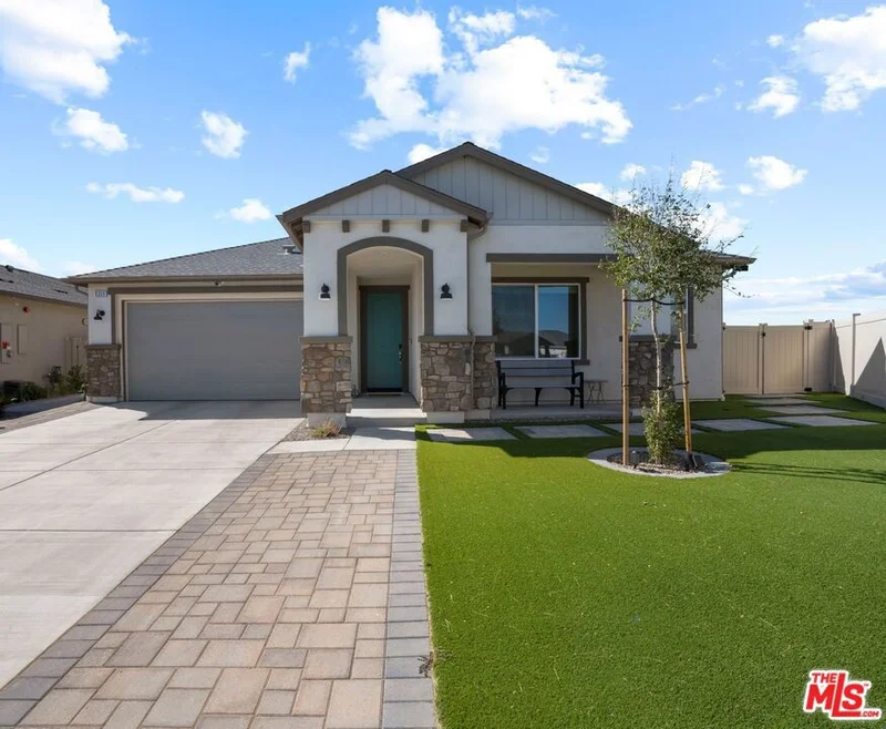 6359 Minford Street, Lancaster, CA 93536