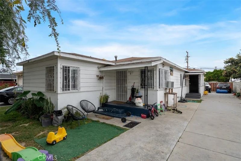 1616 N Willowbrook