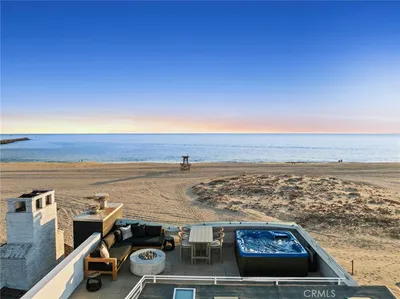 2144 E Oceanfront