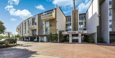 3050 Rue Dorleans 386