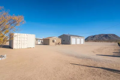 2467 Sand Drive photo 2