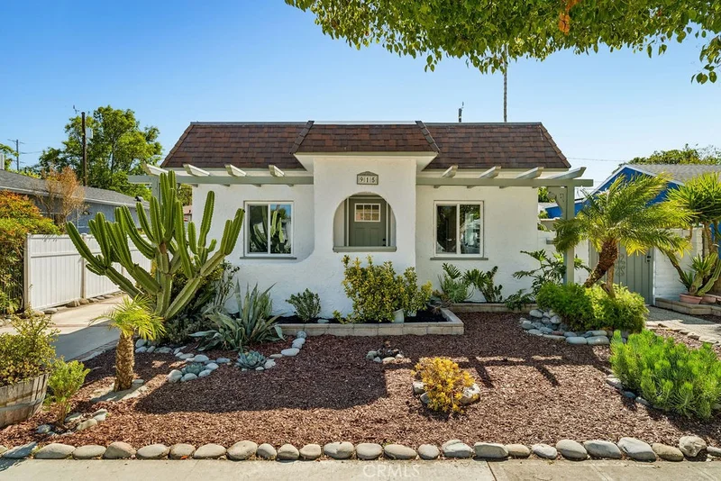 915 N Valley, Burbank, CA 91505