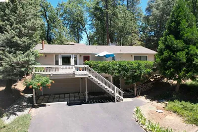 20812 Point View Dr., Groveland, CA 95321