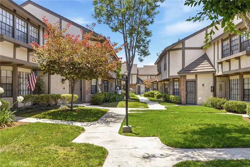 222 Kensington Lane, La Habra, CA 90631