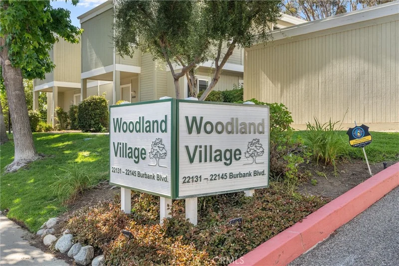 22133 Burbank Blvd #5, Woodland Hills, CA 91367