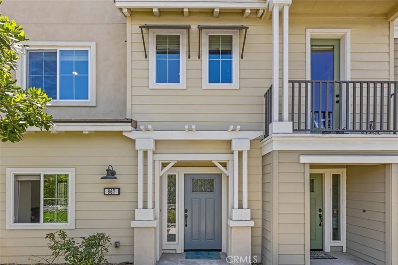 867 Seville, Pomona, CA 91767