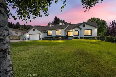 13747 Meadow View Lane