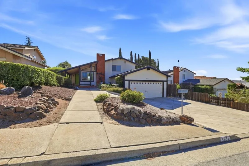 6251 Royal Oak Court, San Jose, CA 95123