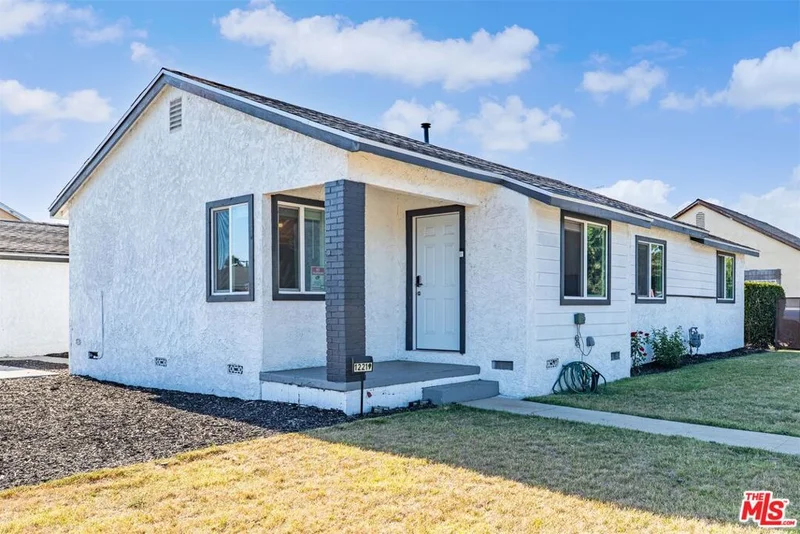 12219 S Central Avenue, Los Angeles, CA 90059