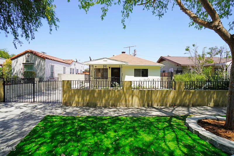2938 Warwick Avenue, Los Angeles, CA 90032