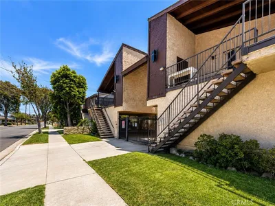 9312 Palm Street 205 photo 2