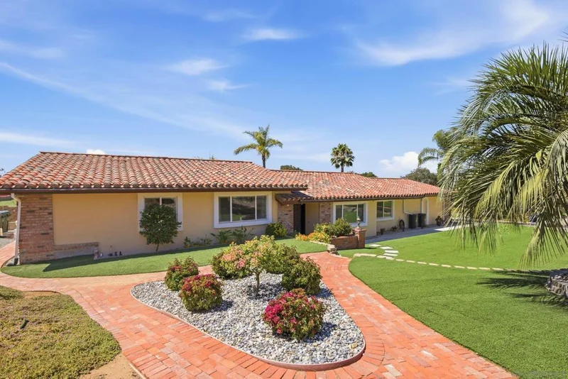 28221 Stonington Way, Escondido, CA 92026