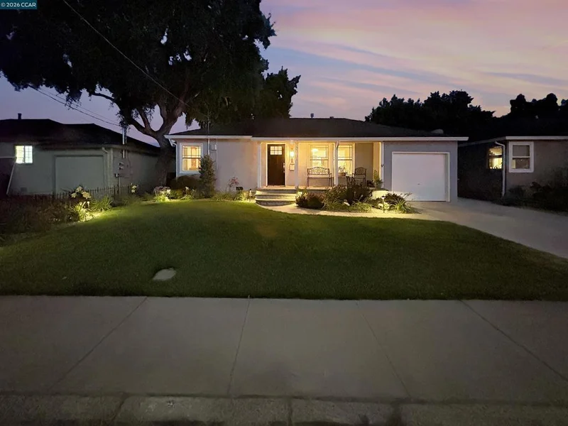 2731 Bonifacio Street