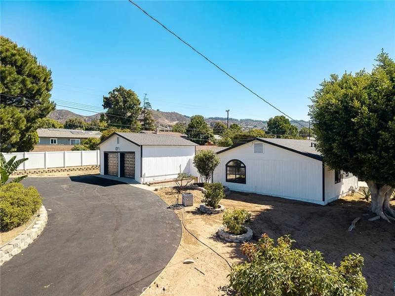 450 W Loop, Camarillo, CA 93010