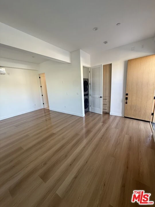 Interior 3