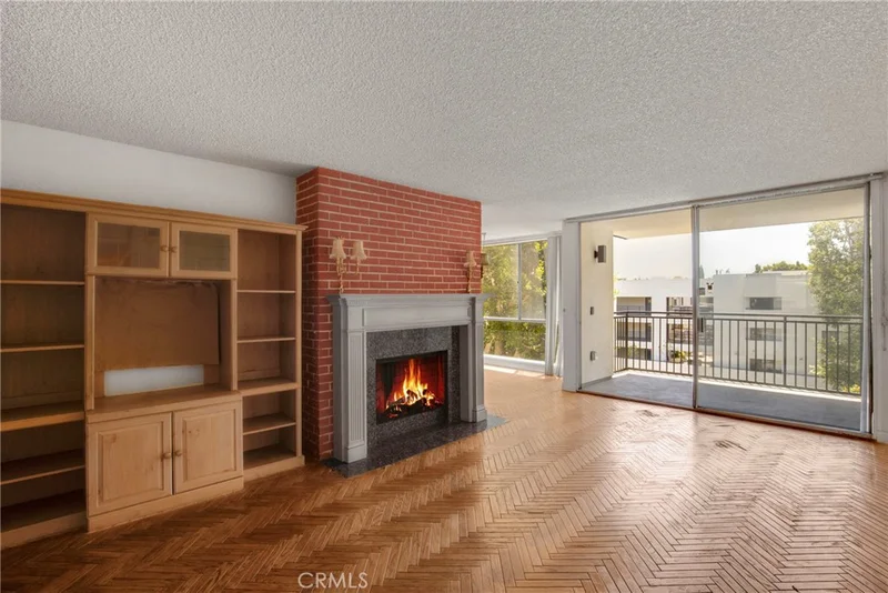 1340 S Beverly Glen Boulevard 211 photo 2