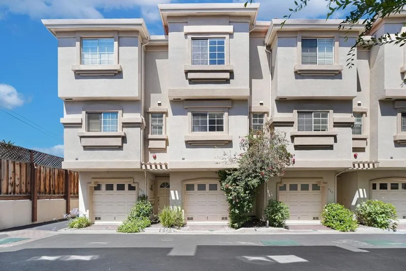973 Wisteria Terrace