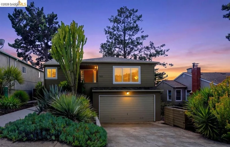 7307 Sunkist Drive, Oakland, CA 94605