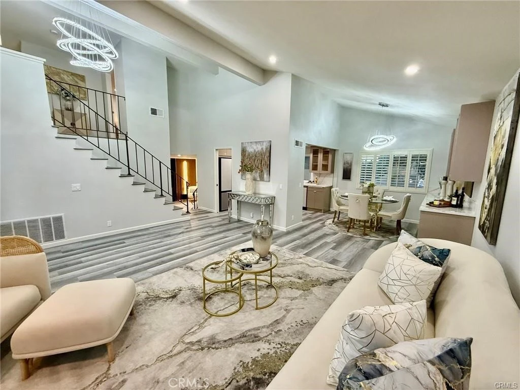 Interior 3