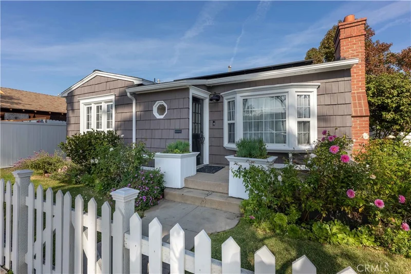 4141 E Theresa Street, Long Beach, CA 90814