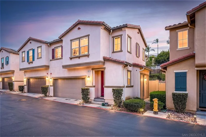 1357 Palo Verde Way