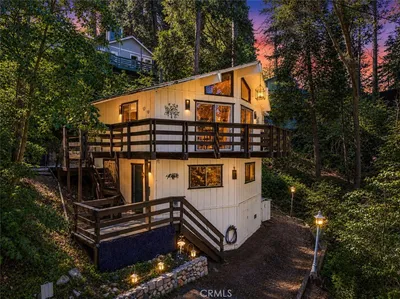 805 Knight Court
