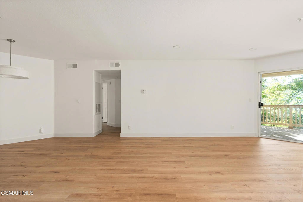 Interior 3