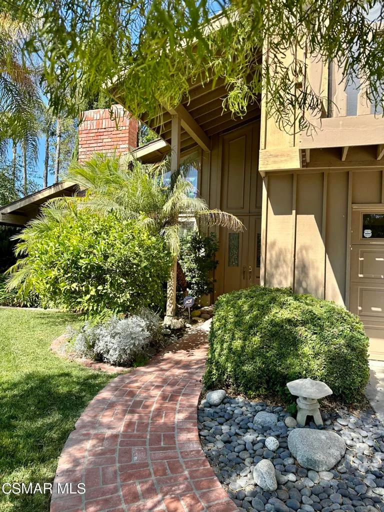 3166 Black Hills Court photo 2