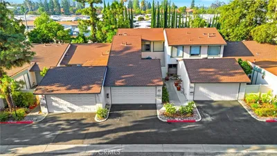 836 E Ponderosa photo 2