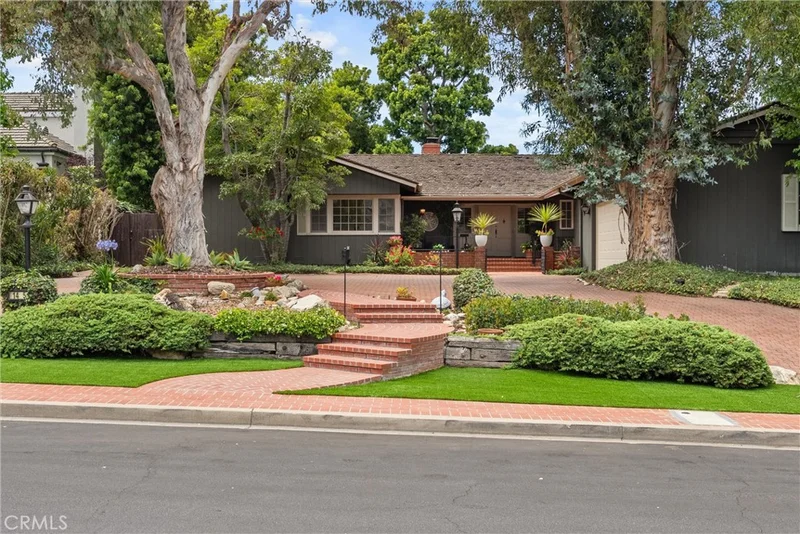 1455 La Perla, Long Beach, CA 90815