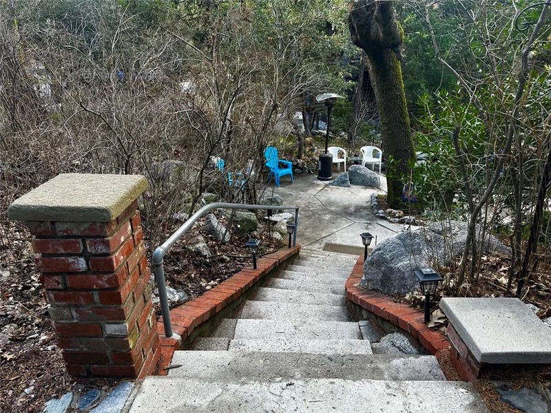 Photo 2 of 39347 Prospect