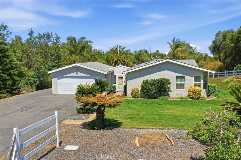 2726 Ramona Drive, Vista, CA 92084