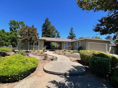 20607 Russell Lane