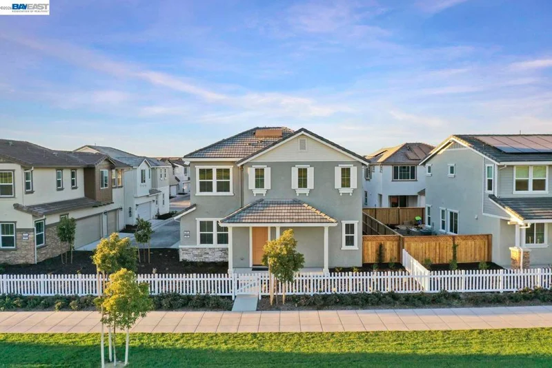 281 E Central Parkway, Mountain House, CA 95391